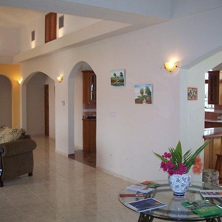 Villa San Juan Бельмопан Экстерьер фото
