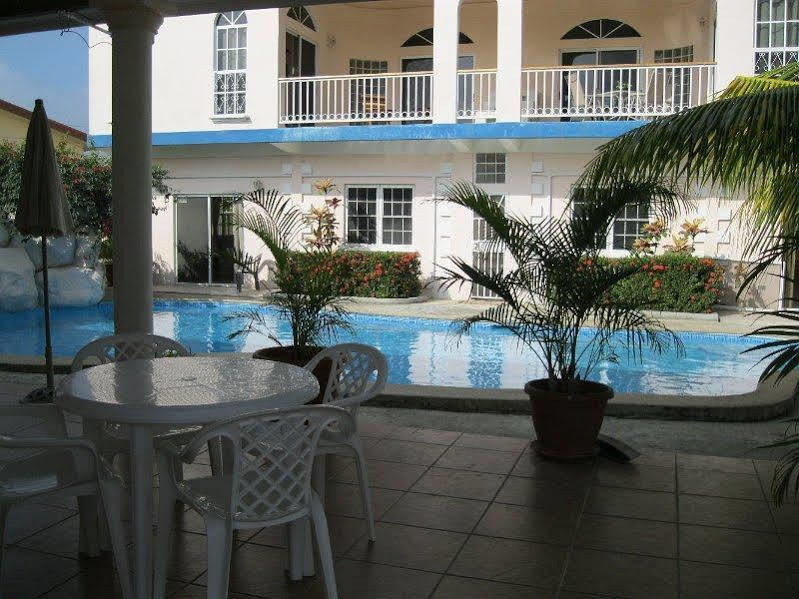 Villa San Juan Бельмопан Экстерьер фото